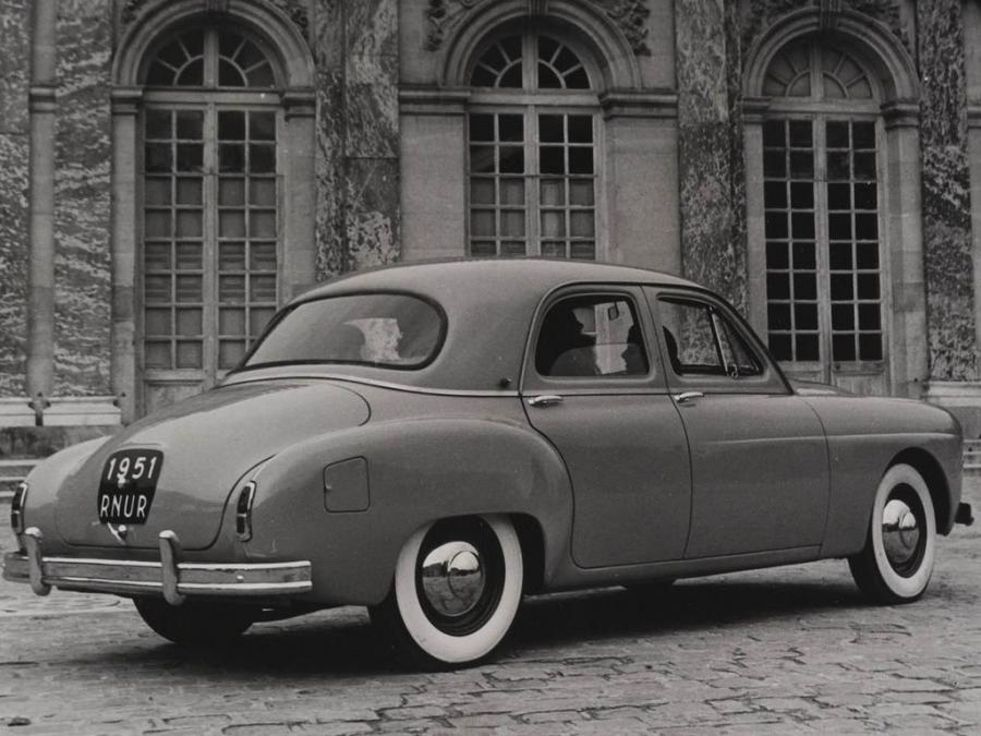  Renault Fregate 1951 года  (фото 2 из 3)